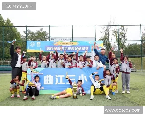 成都篮球队与西安篮球队赛后复盘分析双方战术意识与表现差异