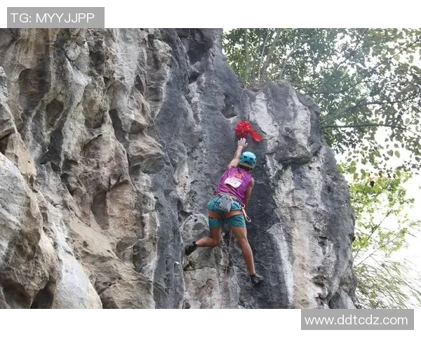 深圳攀岩队的快攻策略与深度分析揭示攀岩运动的魅力与挑战 深圳攀岩队的快攻策略与深度分析揭示攀岩运动的魅力与挑战